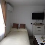 Mala Kuca Foca