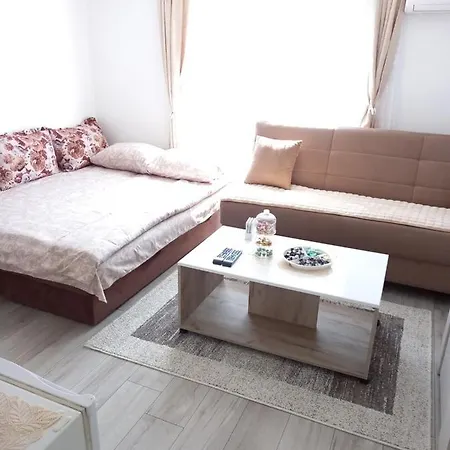 Apartament Mala Kuca Foca